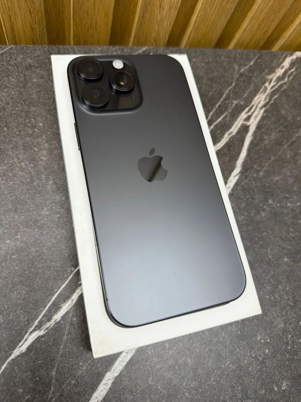 iPhone 16 Pro Max black 512gb - Celulares e Smartphones