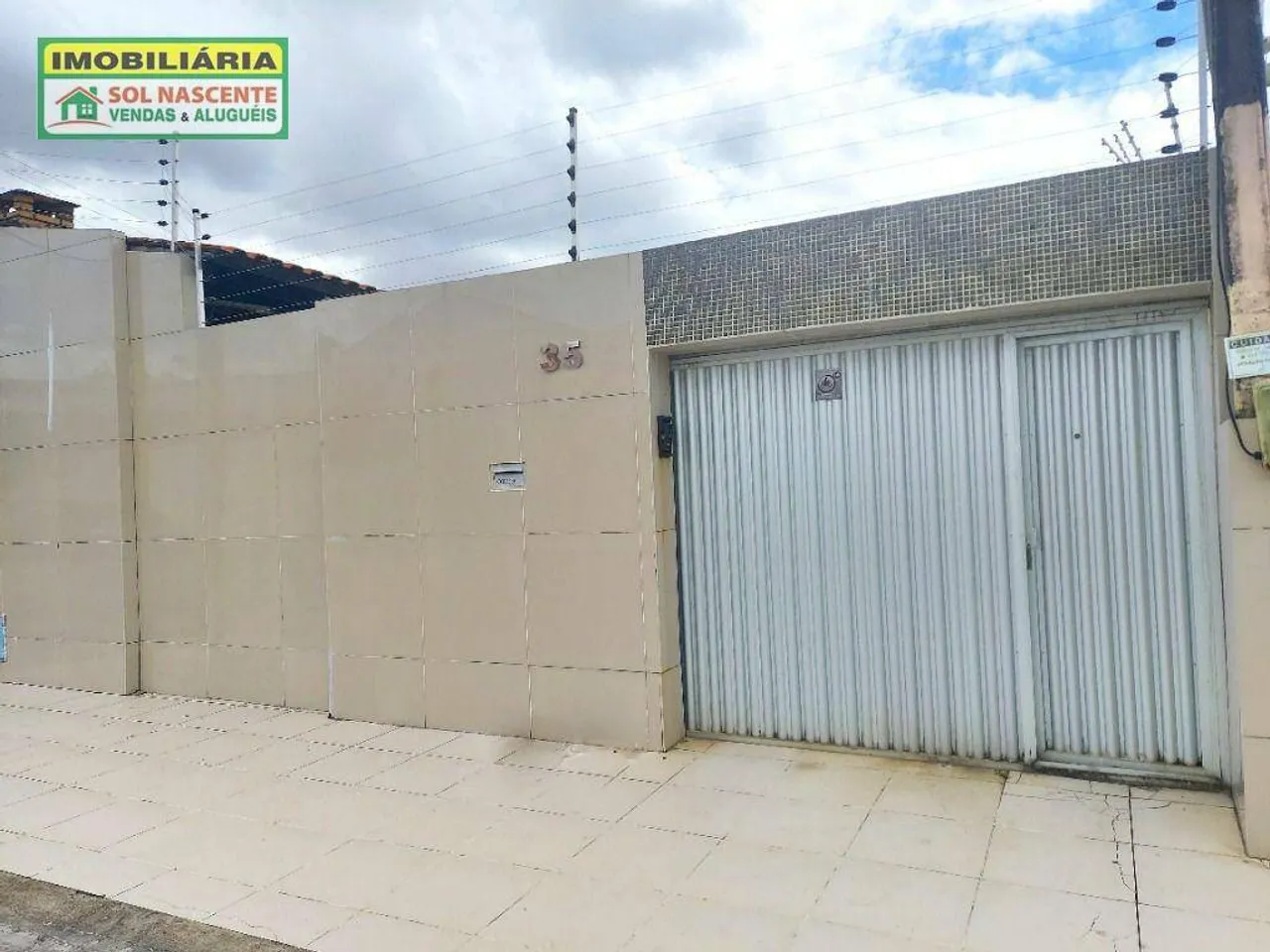Casa com 3 dormitórios para alugar, 270 m² por R$ 3.481,61/mês - Cambeba - Fortaleza/CE