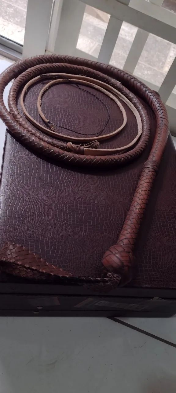 Chicote cosplay Indiana Jones único no Brasil 