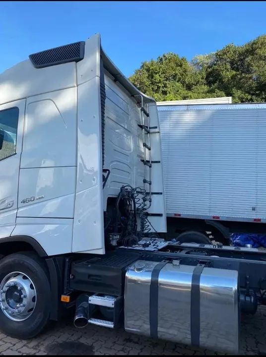 Volvo Fh 460 6x2 globetrotter 2024 - Foto 4