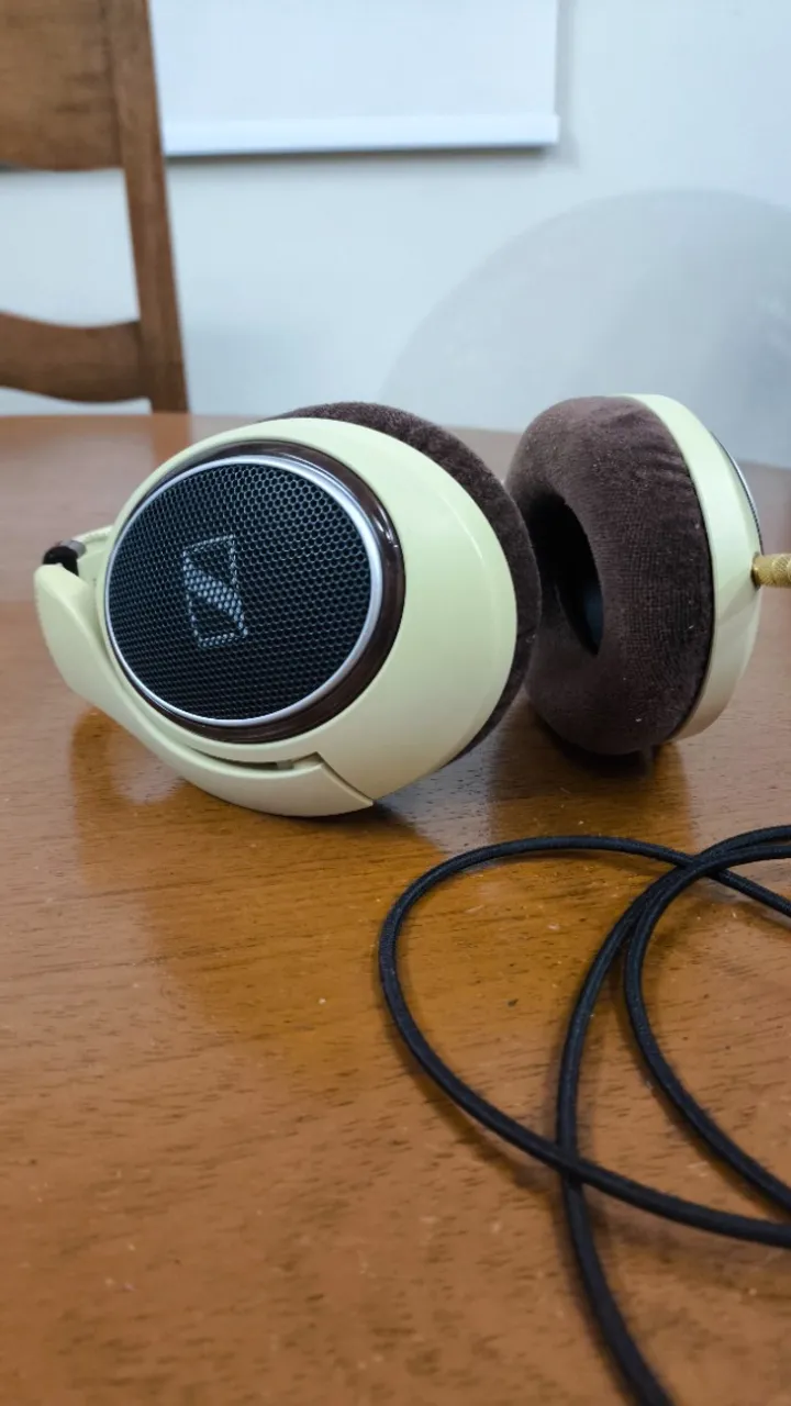 Fone de ouvido Sennheiser HD 598