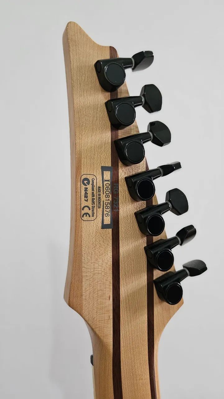 Guitarra 7 cordas Ibanez RG7321 com upgrade de captador
