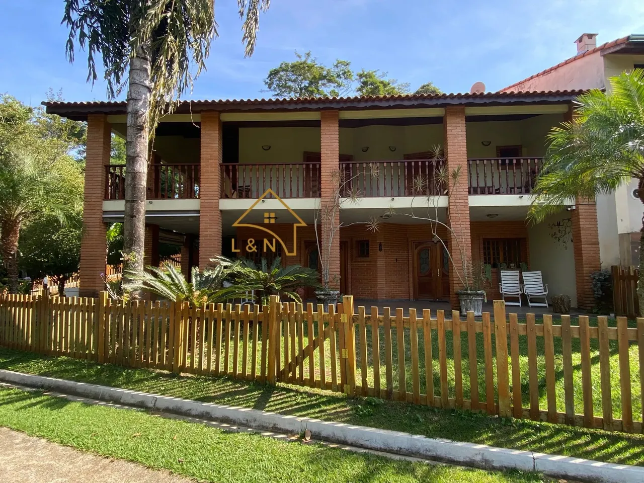 Casa a venda de 400 metros quadrados com 4 quartos no condominio Madrugada em Capela do A