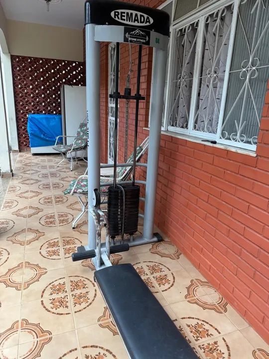 Máquina de musculação REMADA - Usada