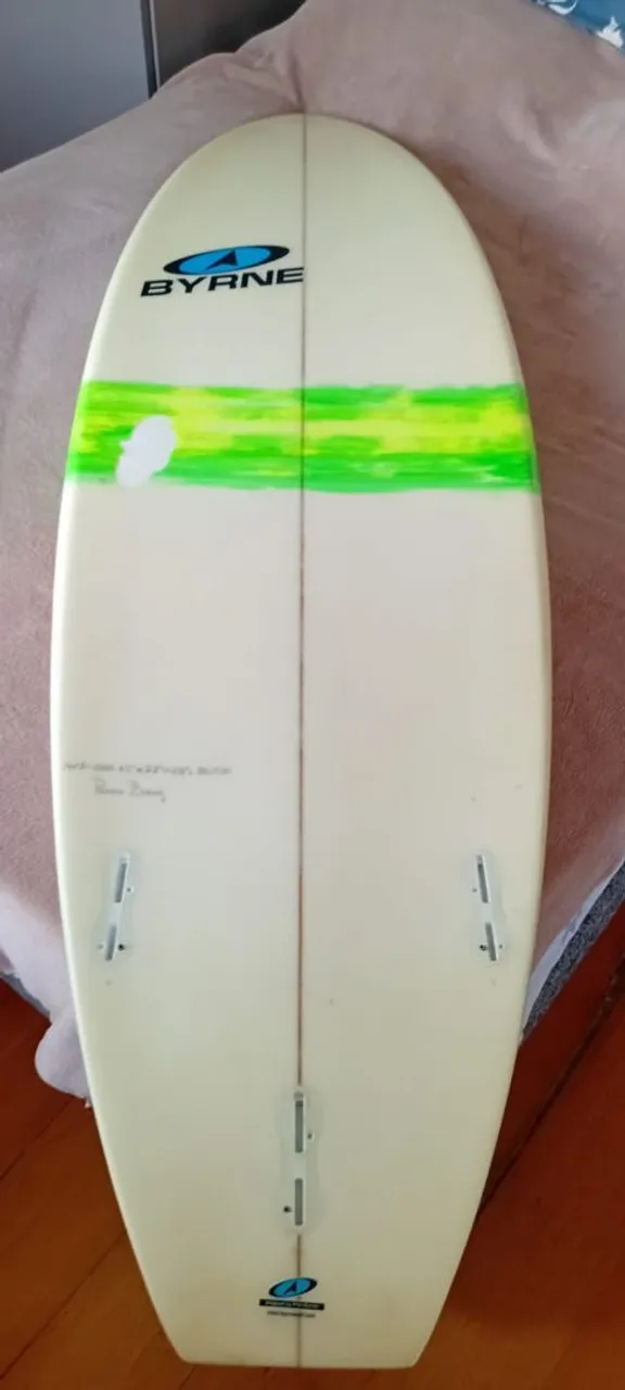 Prancha bem cuidada, único dono, design exclusivo, qualidade Phill Byrne!