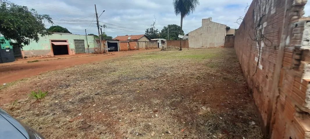 Terreno Limpo, de esquina Jd Itamaraca Campo Grande MS, 450 m2 - Foto 4