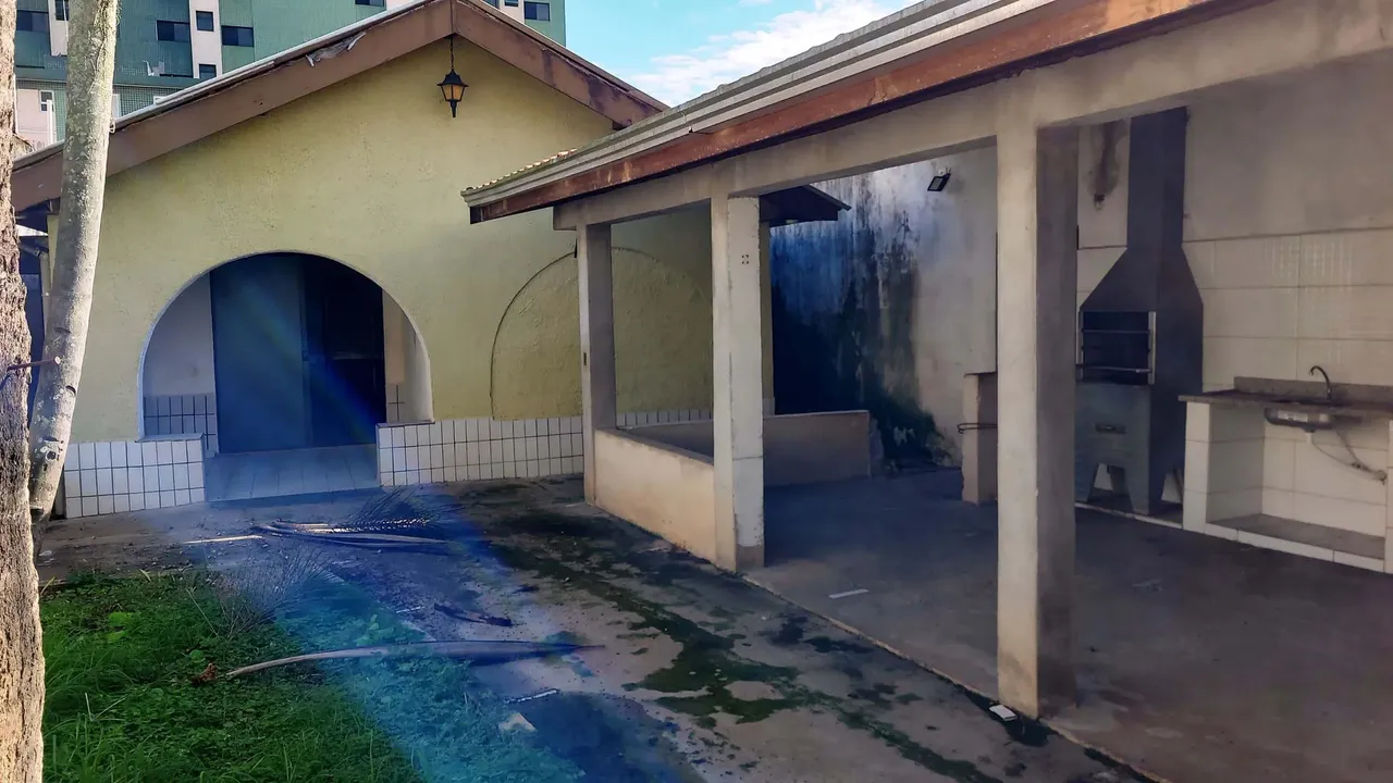 Imóvel para aluguel tem 125 M² com 3 Dormitórios no Centro - Mongaguá - SP