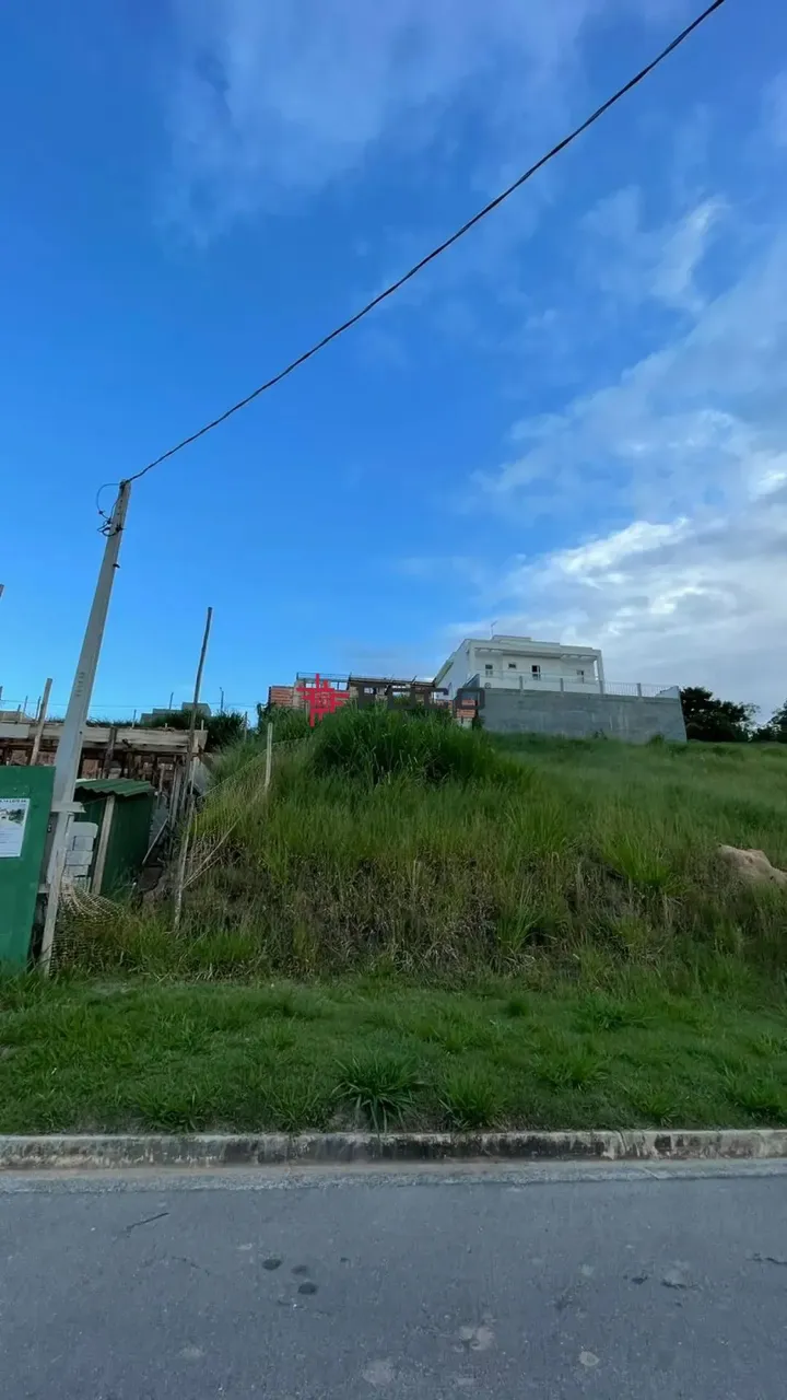 Excelente Terreno em condomínio fechado / Condomínio Verana / 377 m² / São José dos Campos