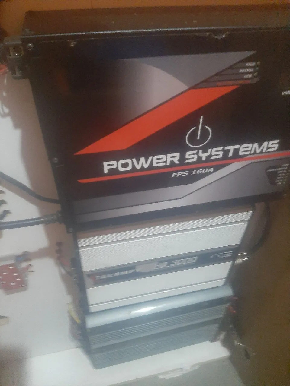 Amplificadores Power Systems e Taramps