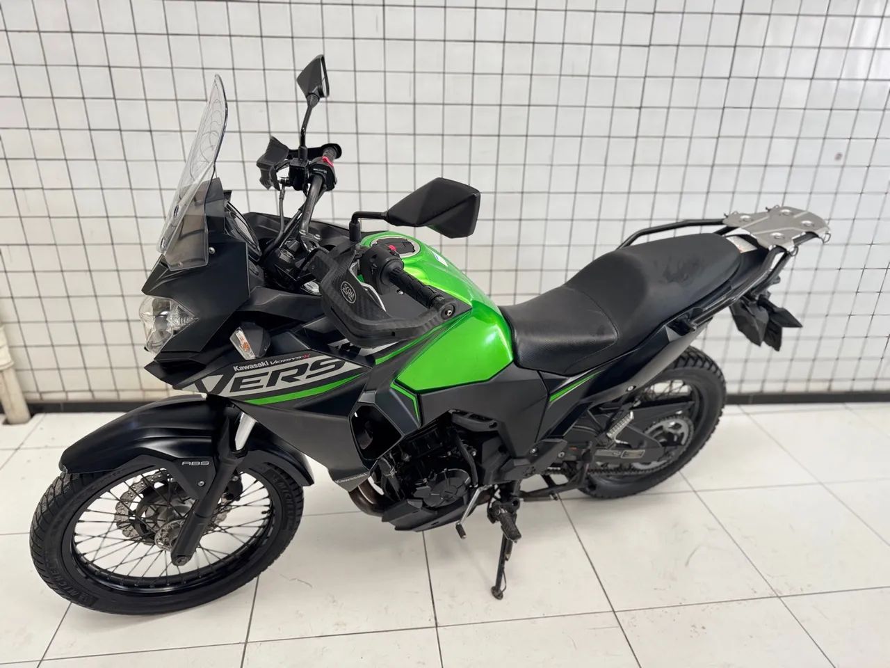 Versys 300 2023 - Foto 2