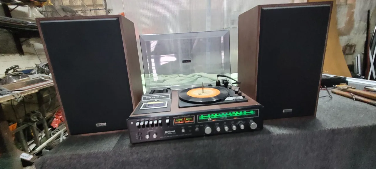 Toca-Discos National Vintage Completo