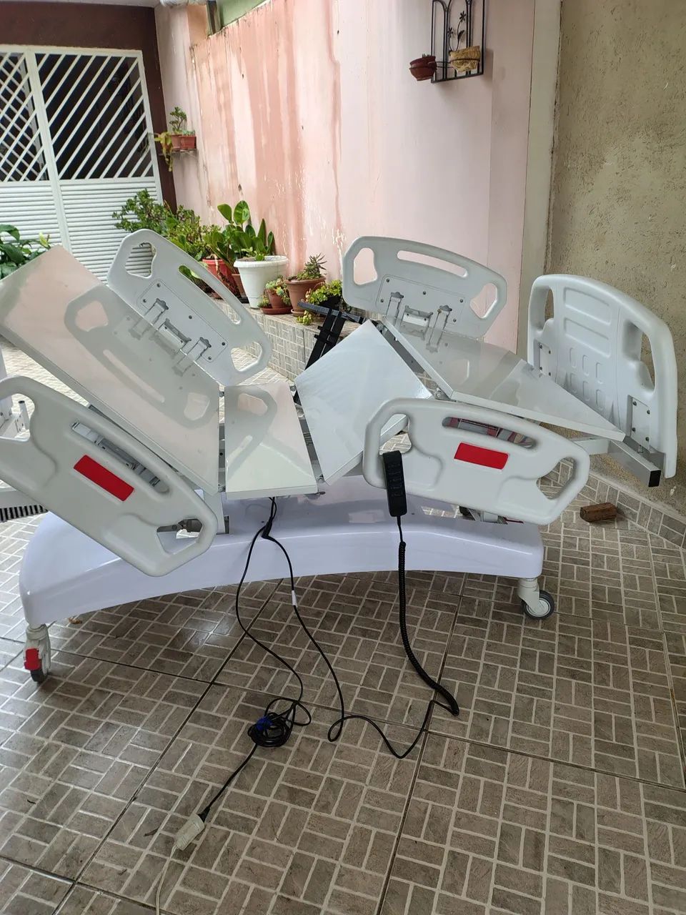 Cama hospitalar elétrica faz todos os movimentos entrego  - Foto 4