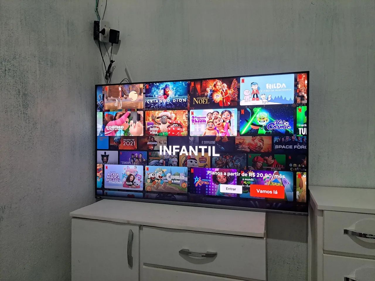 Smart TV 50-inch 4K UHD64522265689602120