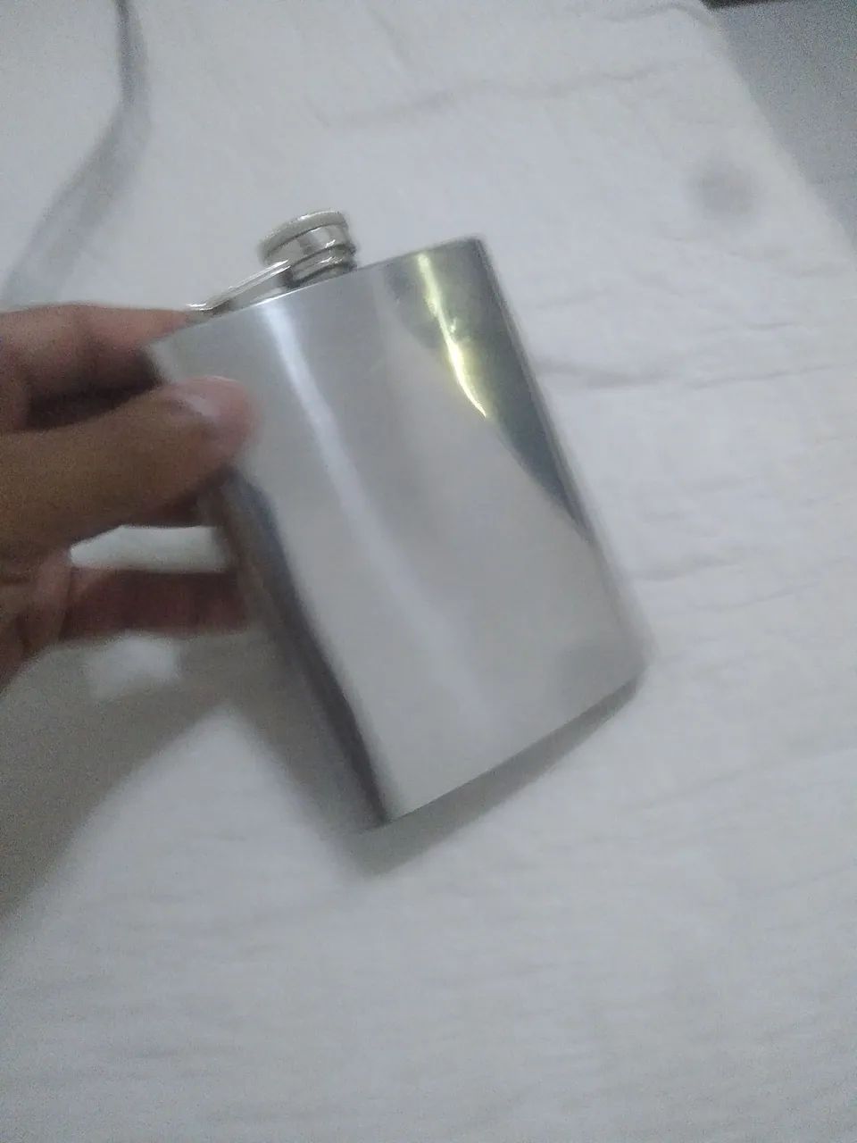 Cantil de whisky 64573484963459122