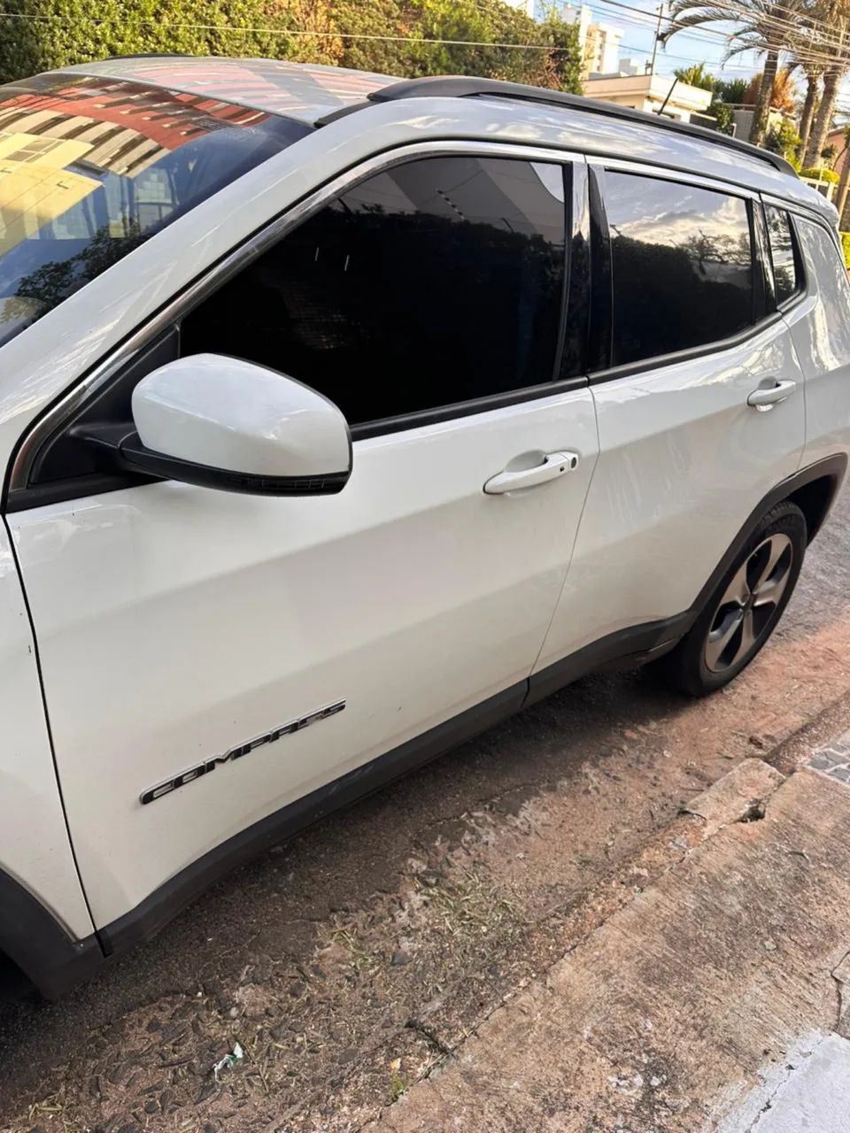 Jeep Compass Longitude 2.0 4X2 Flex 16V Aut. 2017 - Foto 2