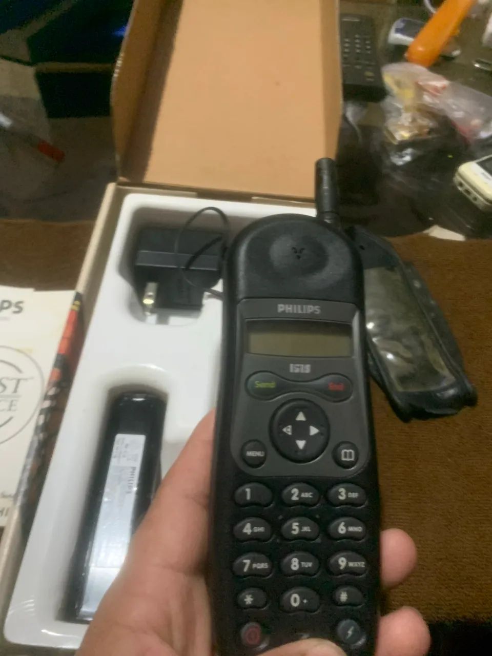 Antigo telefone celular colecionável Philips Isis.   - Foto 5