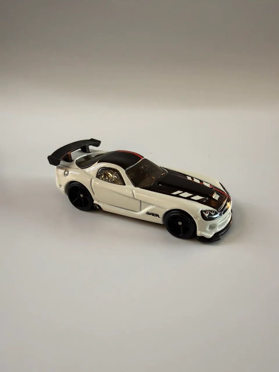 Hot wheels 08 Dodge Viper SRT10 ACR 2010 First Edition - Foto 4