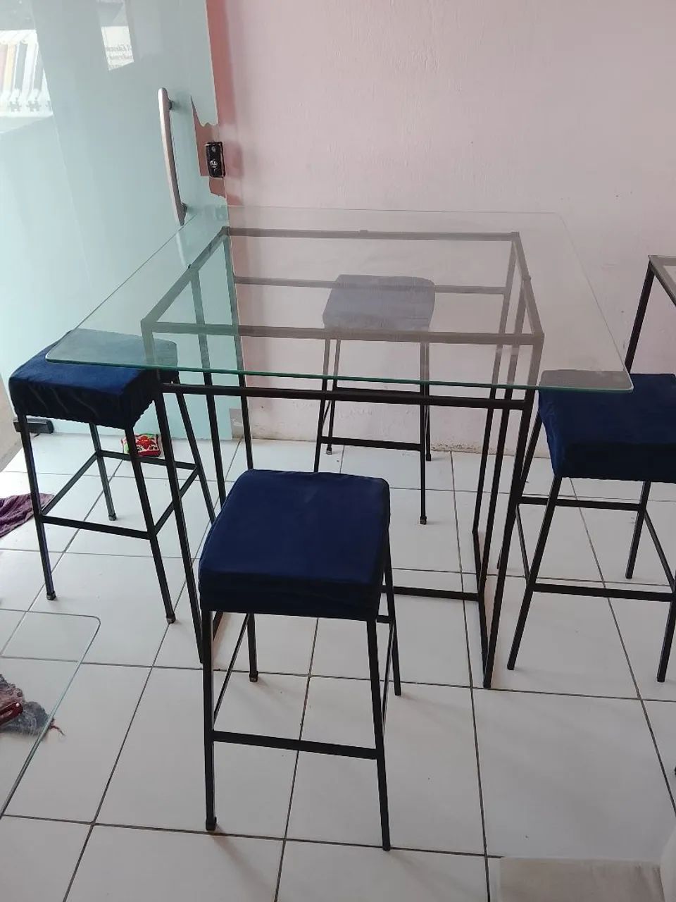 MESA BISTRÔ COM APARADOR DE CANTO 