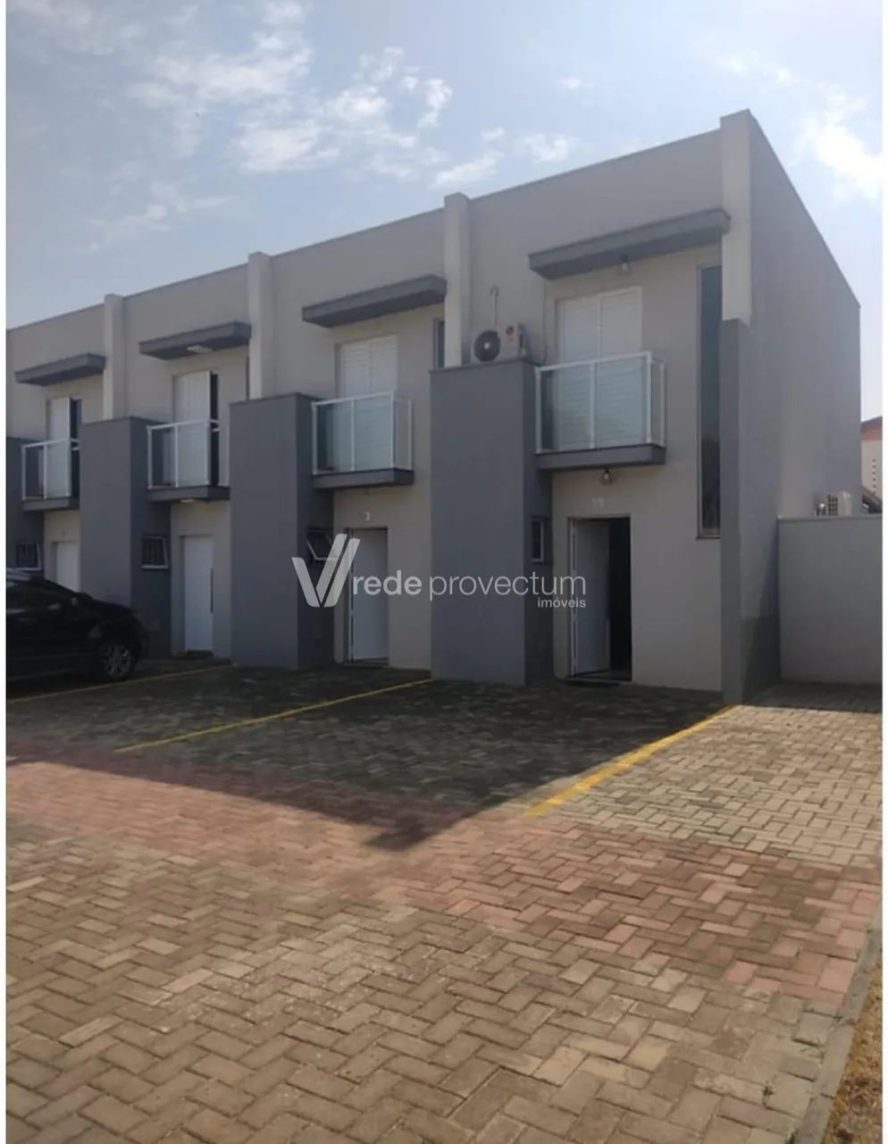 casa com 02 dormitórios no bairro Satélite Iris