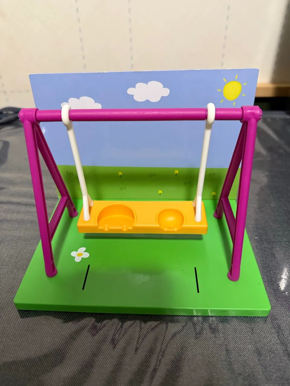 Escorregador e Balanço da Peppa Pig  - Foto 3