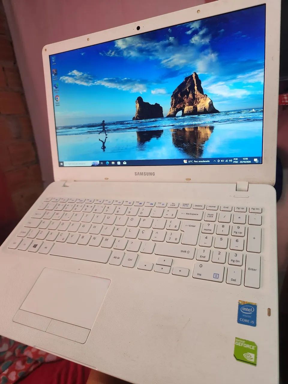 Notebook samsung placa de vídeo dedicada 2gb 