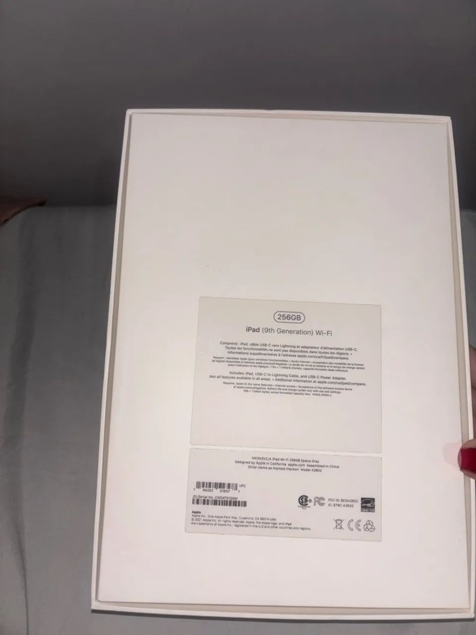 Ipad 9ª geração - 256 GB - prata, com capa inclusa - Foto 3
