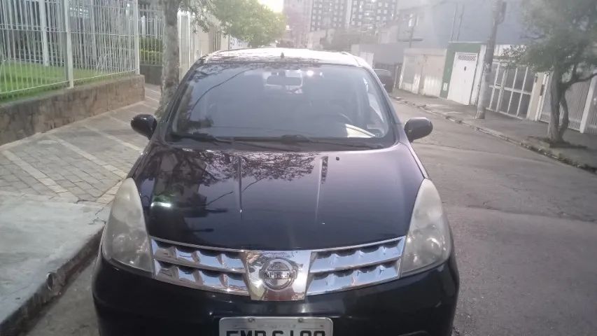 Nissan Livina 2010