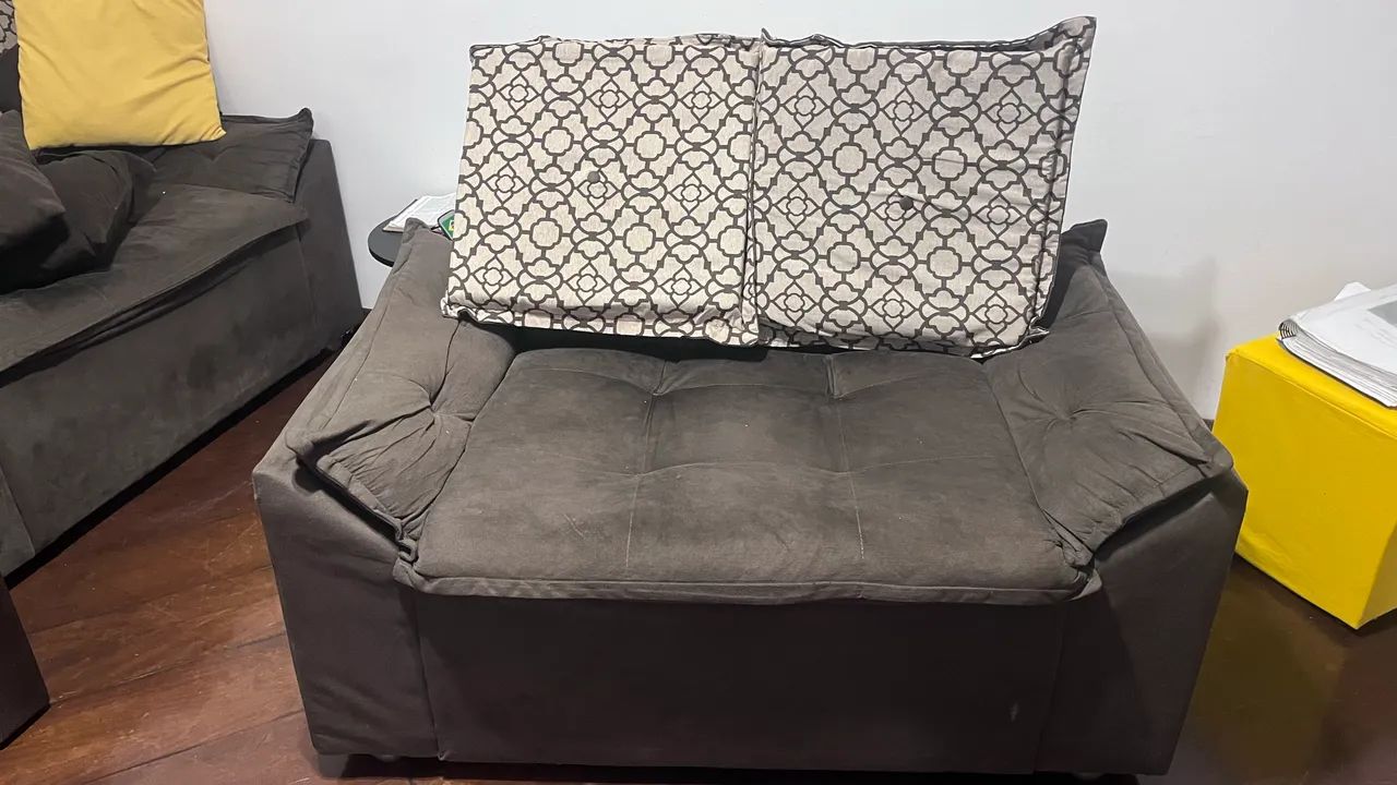 2 sofás de 2 lugares 