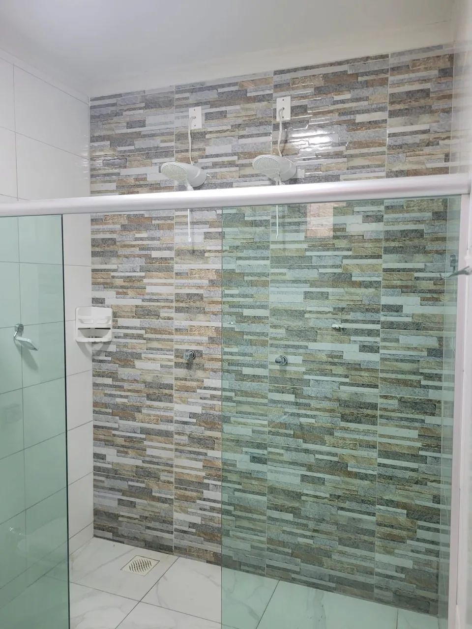 Vendo Casa com 5 quartos em Anápolis - Foto 3