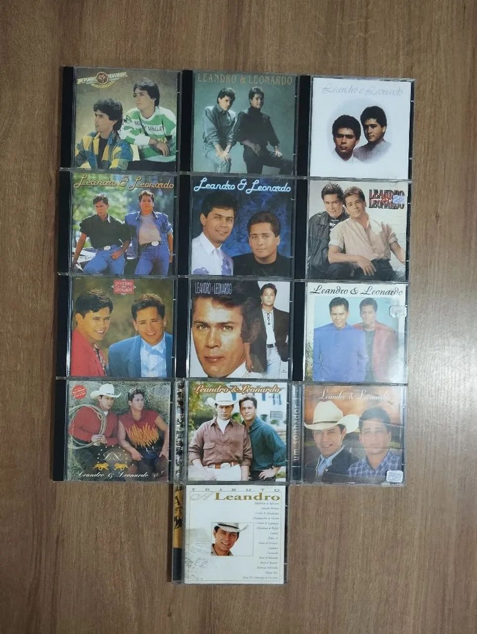 Coleção de 12 CD's Leandro e Leonardo + Tributo a Leandro - Foto 2
