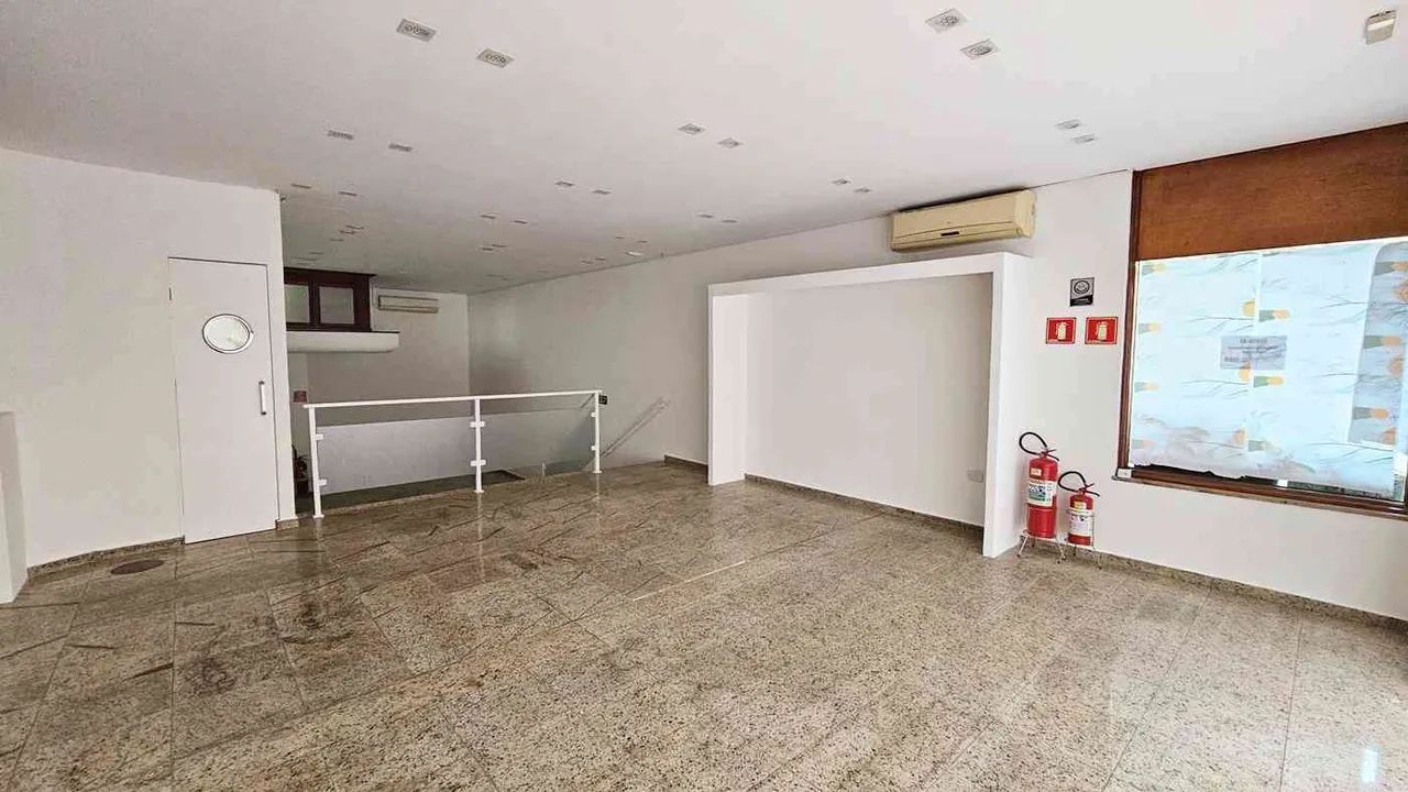 LOJA CALÇADA PRINCIPAL NO CENTRO COMERCIAL ALPHAVI - Foto 2