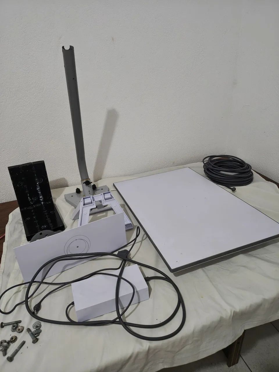 Starlink 3 kit com tudo que precisa - usado 1 ano - Foto 3