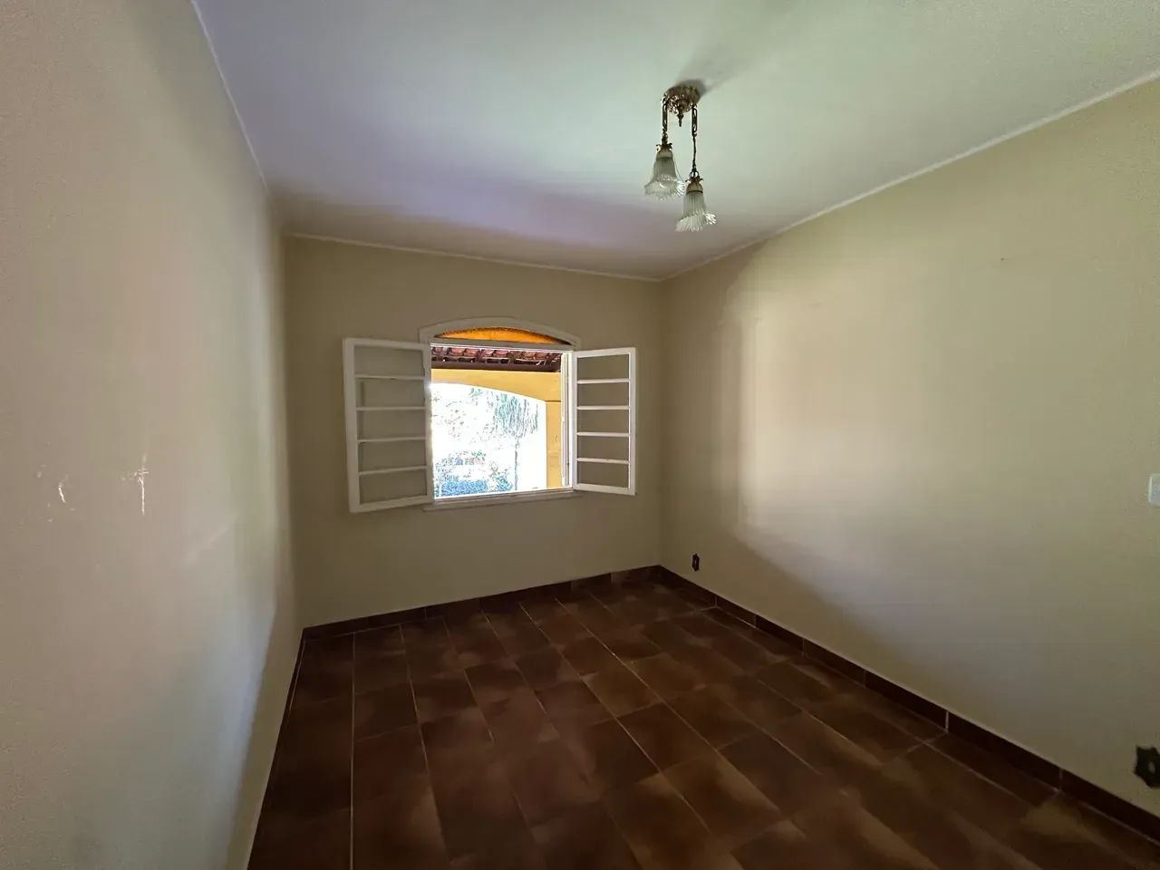 Imóvel para aluguel possui 150 metros quadrados com 4 quartos - Foto 5