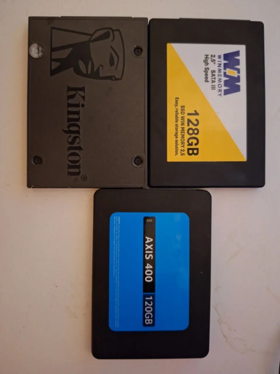 Lote de 3 SSDs SATA