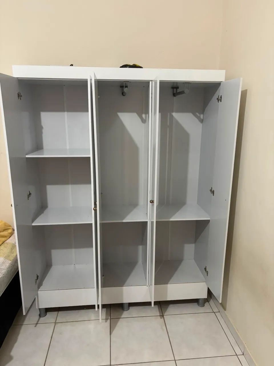 Guarda-roupa branco - Foto 2