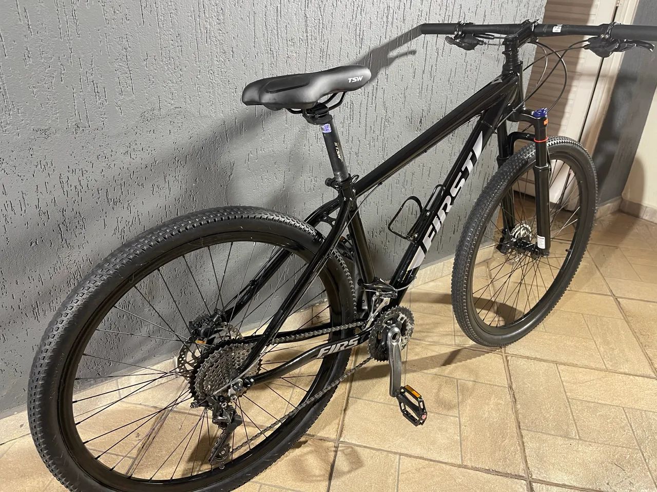 Bike First aro 29 Shimano - Foto 3