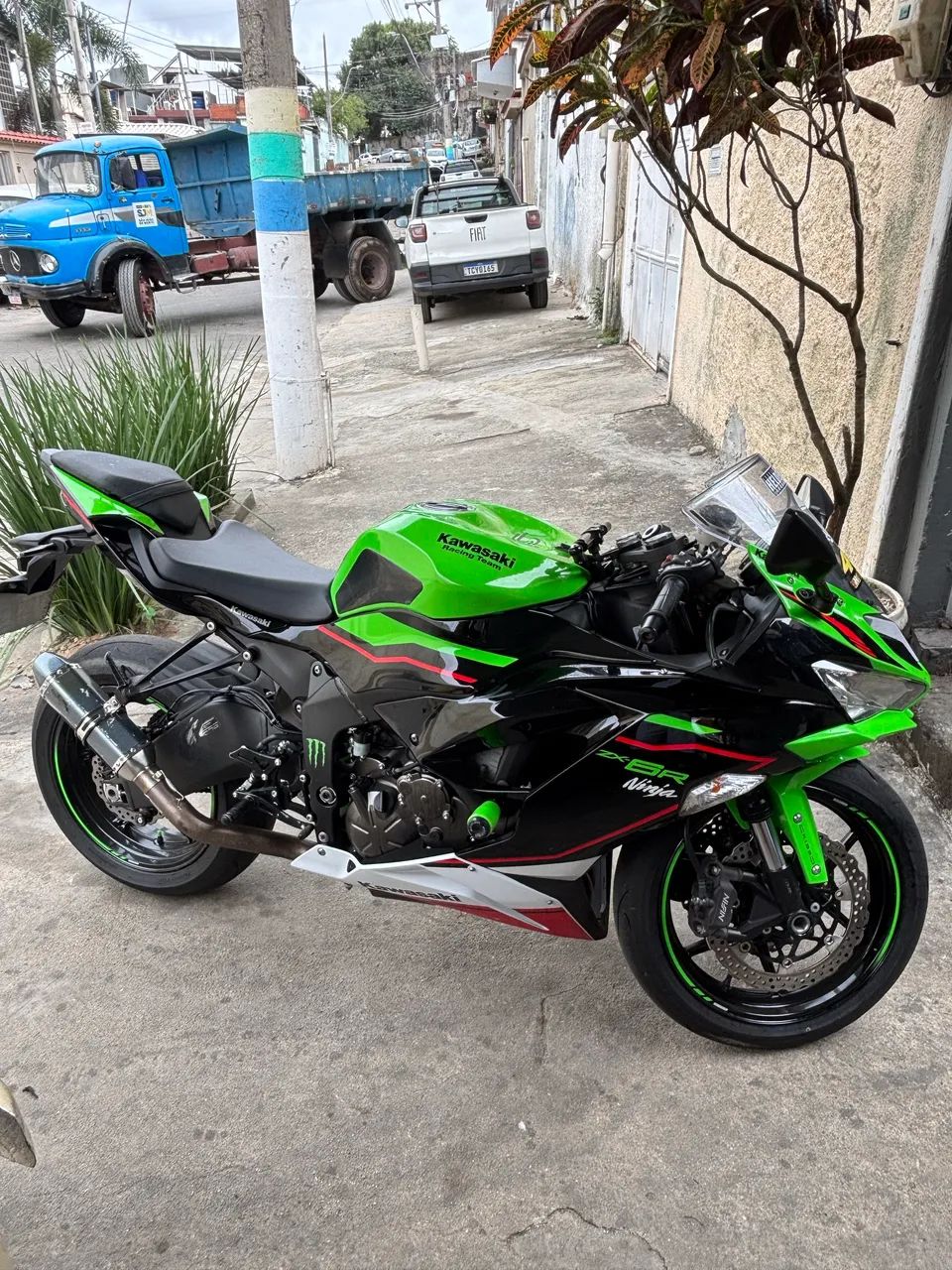 Kawasaki Zx-6r 636cc 2021 - 1501050077 | OLX
