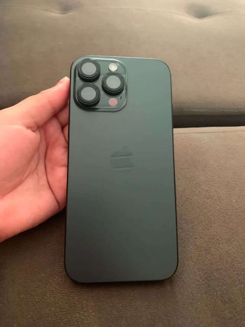 Vendo iPhone 16 Pro Max em perfeito estado de conservação.