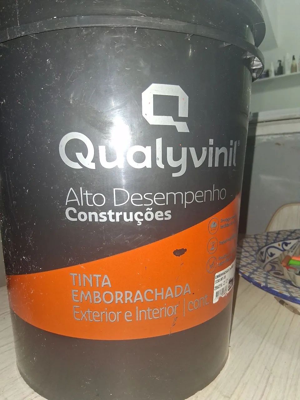 Tinta emborrachada Qualyvinil balde  branca - Foto 5