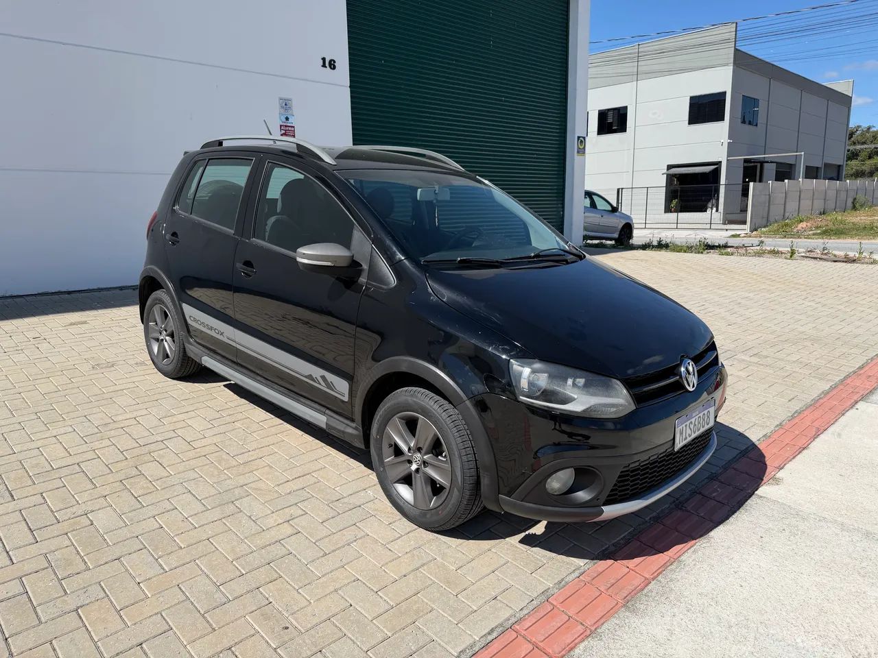 Volkswagen Crossfox 1.6 MI Total Flex 8V 5P 2012