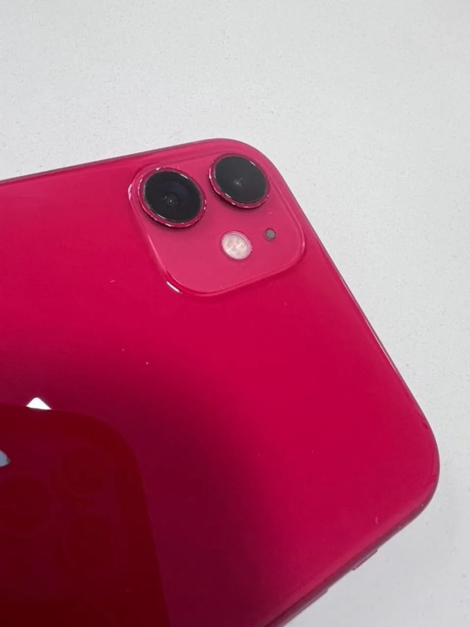 Apple iPhone 11 (128 GB) - (PRODUCT)RED - Celulares e Smartphones