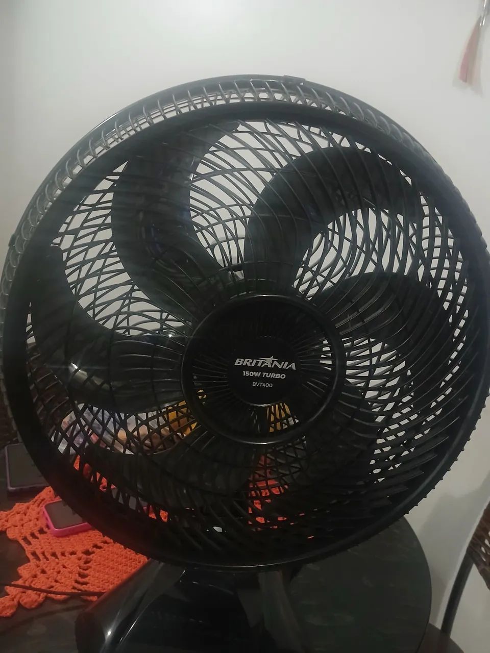 VENDO ESTE VENTILADOR,  NUNCA USADO,,SUPER POTENTE  