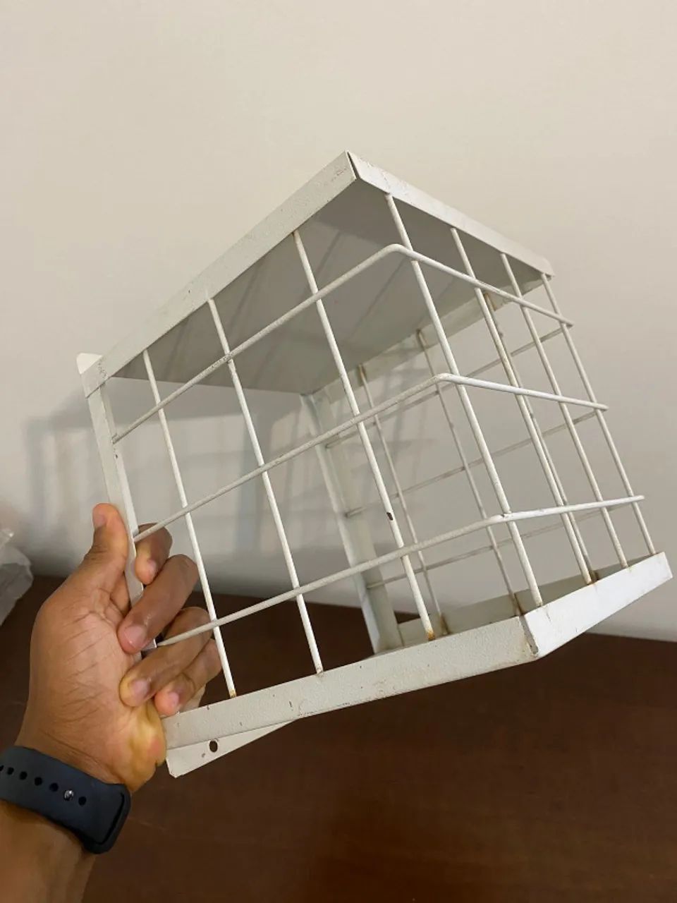 Grade de proteção para câmera de segurança