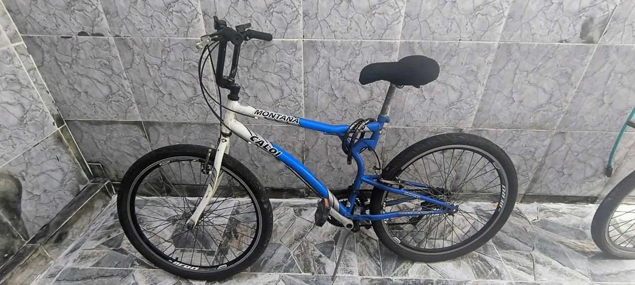 Vende- se 2 excelentes bicicletas com capacetes M e G - Foto 4