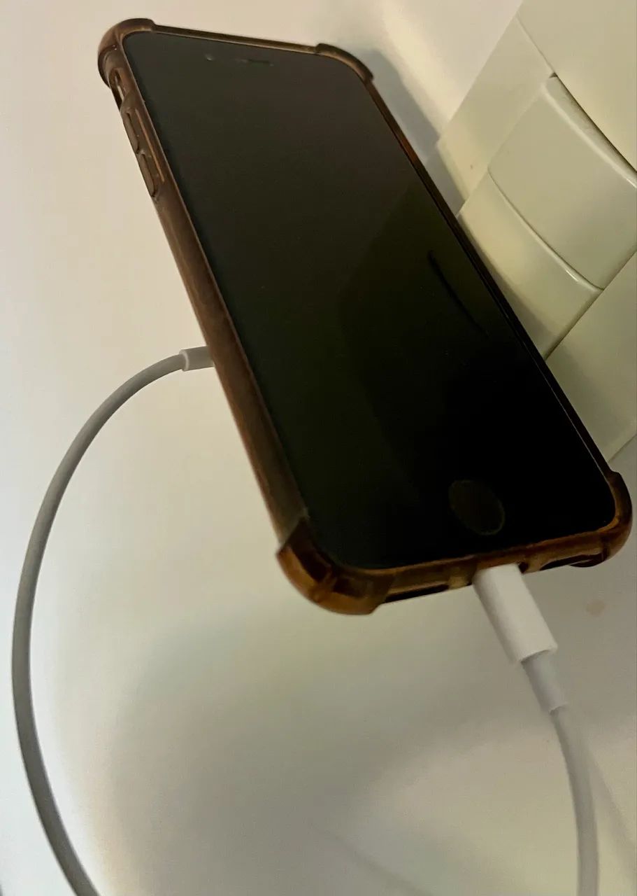 iPhone SE Segunda Geração APPLE 