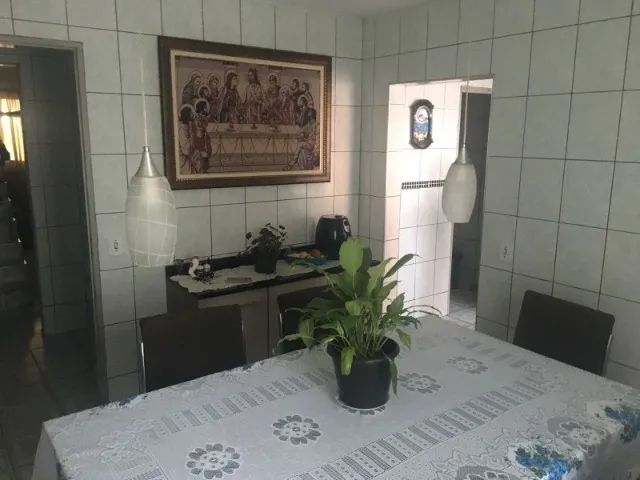 Sobrado com 4 dormitórios + Casas para renda - Foto 3