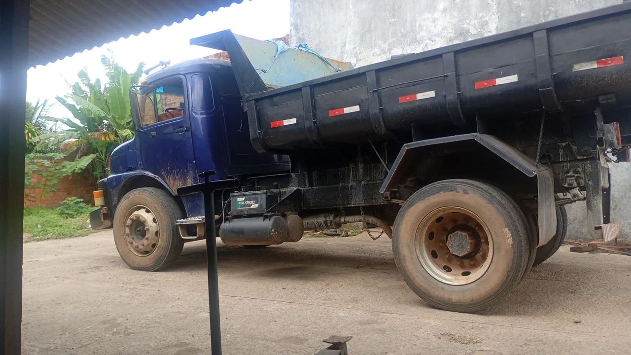 Vendo caçamba toco.zap *83 - Foto 2