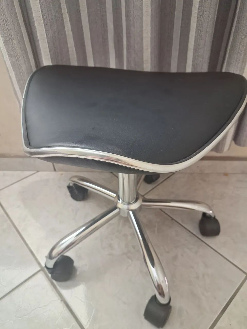 2 Cadeira Giratória  - Foto 2