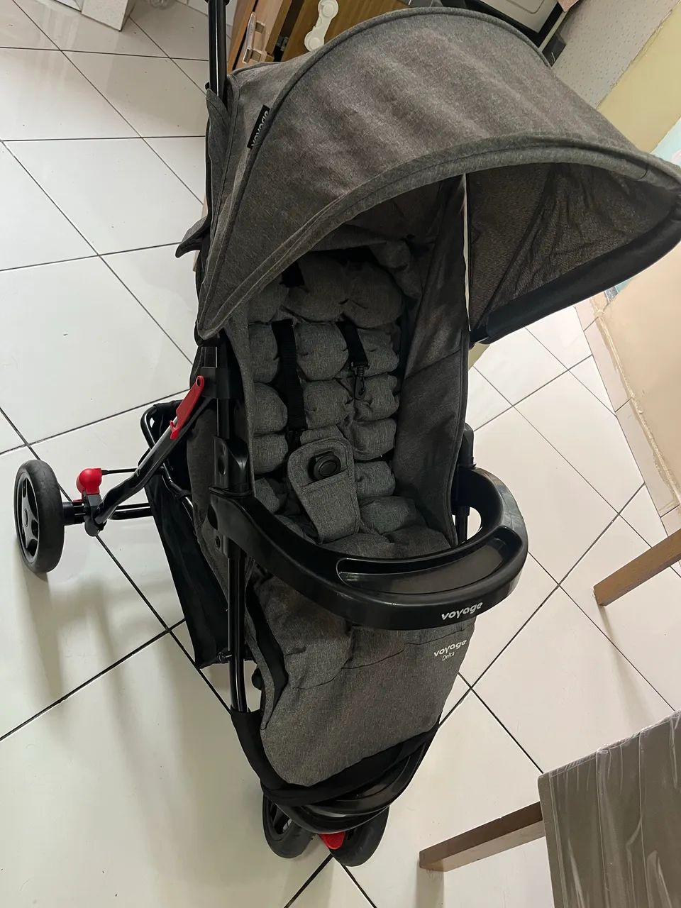 Carrinho Cosco com bebê conforto - Foto 3