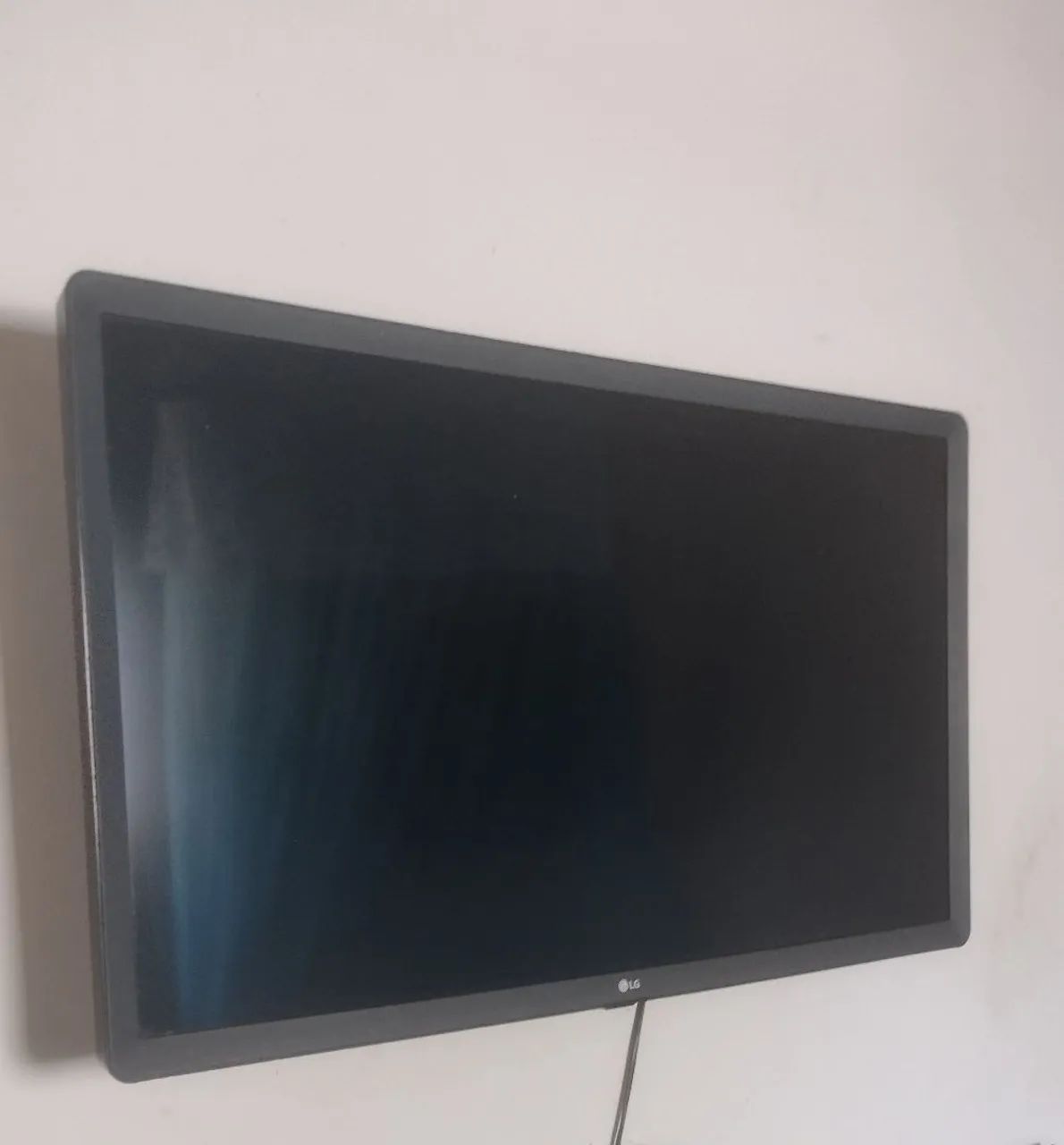 Tv LG 32 polegadas tela com defeito. Imagem não aparece  - Foto 2